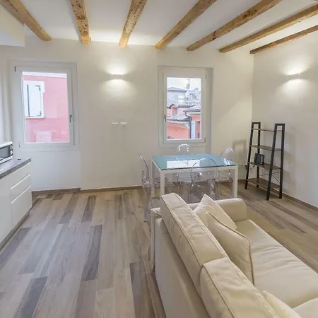 Apartament Realkasa Canonica Bolonia